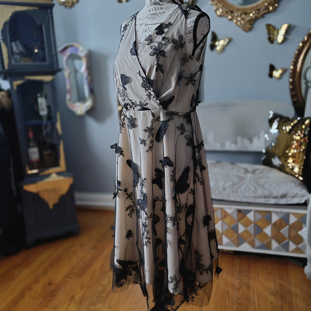 Retro Style Cream Midi Dress with Black Butterfly Floral Lace Overlay Medium - Picture 3 of 6